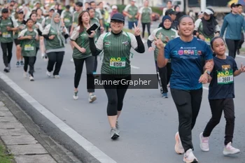 Runner Photo 1452117