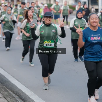 Runner Photo 1452120