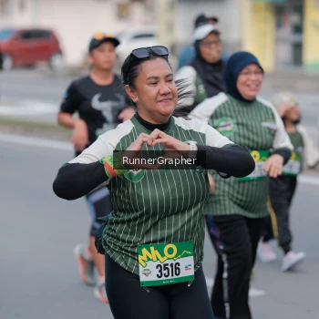 Runner Photo 1452142