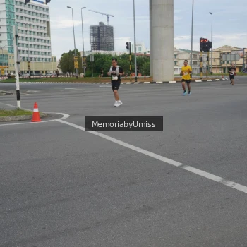 Runner Photo 1452293