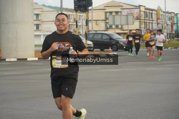 Runner Photo 1452415