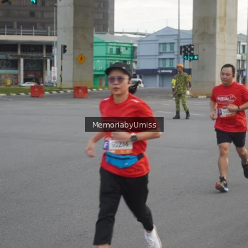 Runner Photo 1452439