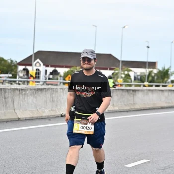 Runner Photo 1452725