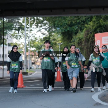 Runner Photo 1452770