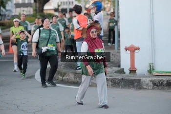 Runner Photo 1452858