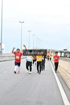 Runner Photo 1452921