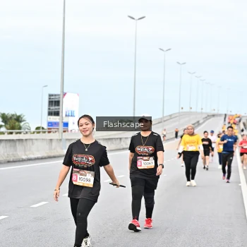 Runner Photo 1453199