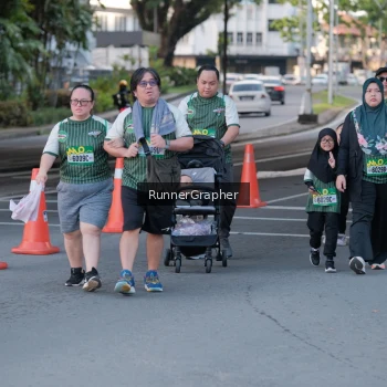 Runner Photo 1454498