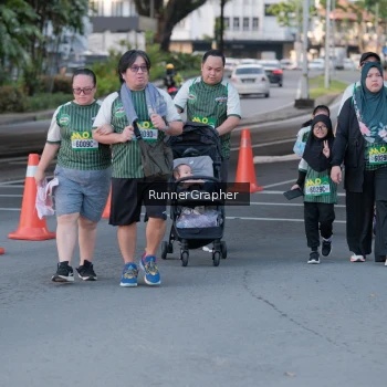 Runner Photo 1454553