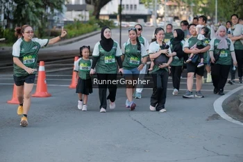 Runner Photo 1454633