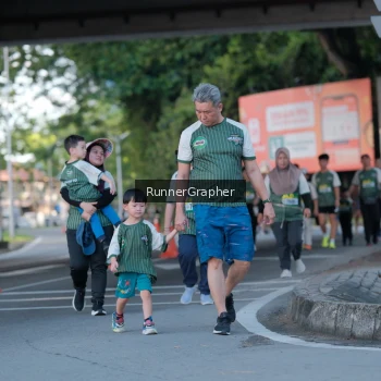 Runner Photo 1455149