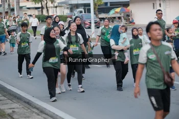 Runner Photo 1458168