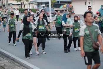 Runner Photo 1458172