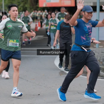 Runner Photo 1458442