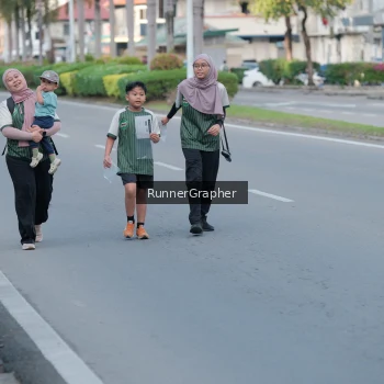 Runner Photo 1458648
