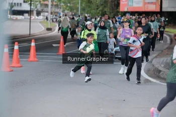 Runner Photo 1458731