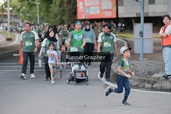 Runner Photo 1458744
