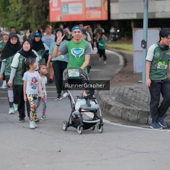 Runner Photo 1458766
