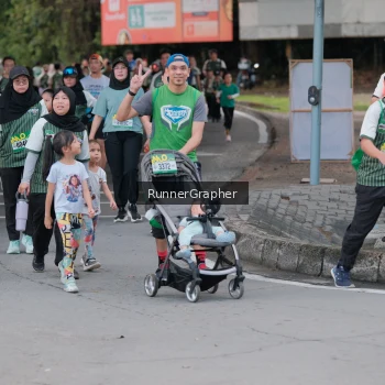 Runner Photo 1458770
