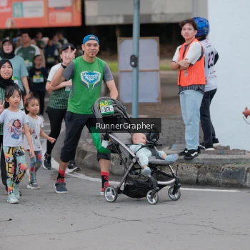Runner Photo 1458779