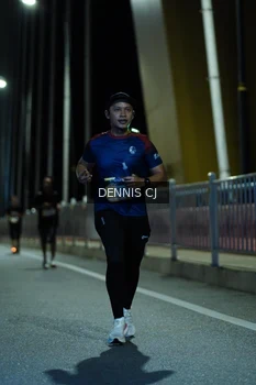 Runner Photo 1459497