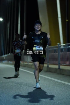 Runner Photo 1459540