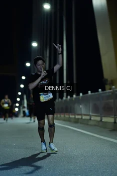 Runner Photo 1459732