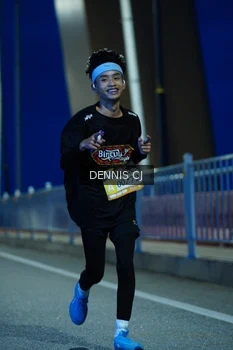 Runner Photo 1459990