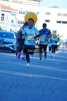 Runner Photo 1469912