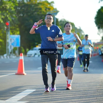 Runner Photo 1473389