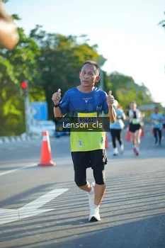 Runner Photo 1473423