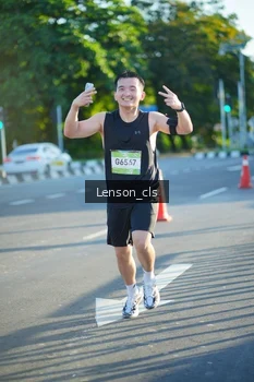 Runner Photo 1473467