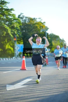 Runner Photo 1473648