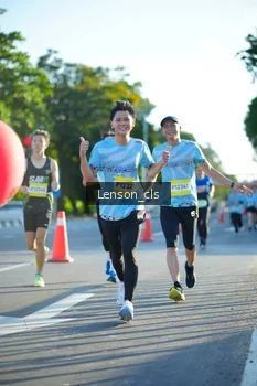 Runner Photo 1473737