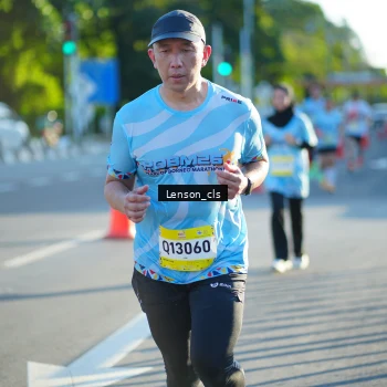 Runner Photo 1474112