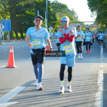 Runner Photo 1474125