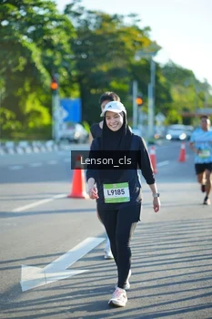 Runner Photo 1474135