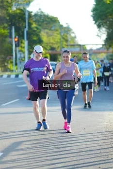 Runner Photo 1474155