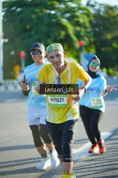 Runner Photo 1474181