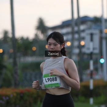 Runner Photo 1474196
