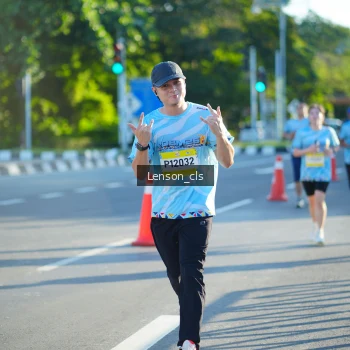 Runner Photo 1474261