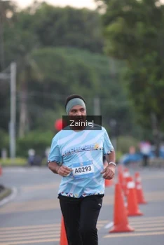 Runner Photo 1474400