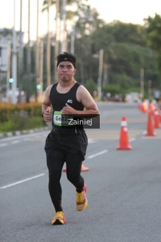 Runner Photo 1475399