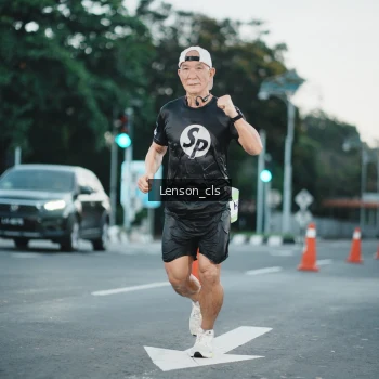 Runner Photo 1476106