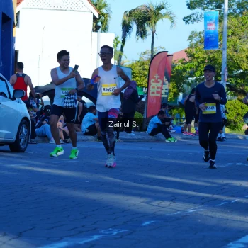 Runner Photo 1476154