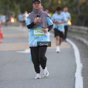 Runner Photo 1476163