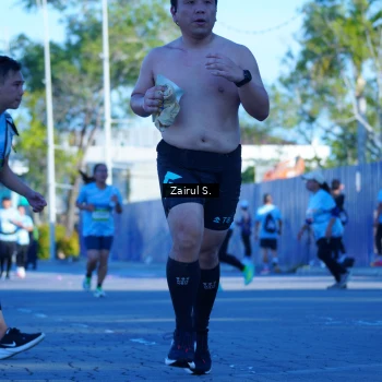 Runner Photo 1476359