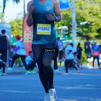 Runner Photo 1476383
