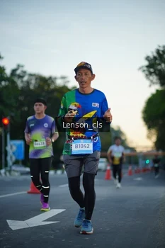 Runner Photo 1476402