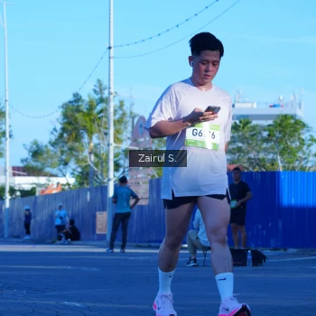 Runner Photo 1476533